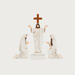 A Trindade no Novo Testamento: Versículos Trinitários nos Evangelhos e Cartas — Guia Completo Católico A Trindade no Novo Testamento: Versículos Trinitários nos Evangelhos e Cartas — Guia Completo Católico